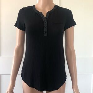 NYDJ Black Short Sleeves Button Pleated Tee Shirt PXXS Petite XXS